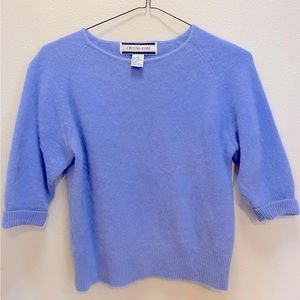 Adorable angora/lamb wool vintage crop sweater 🌷